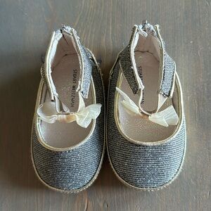 Stuart Weitzman Baby Chiffon Gold Shoes Size 3